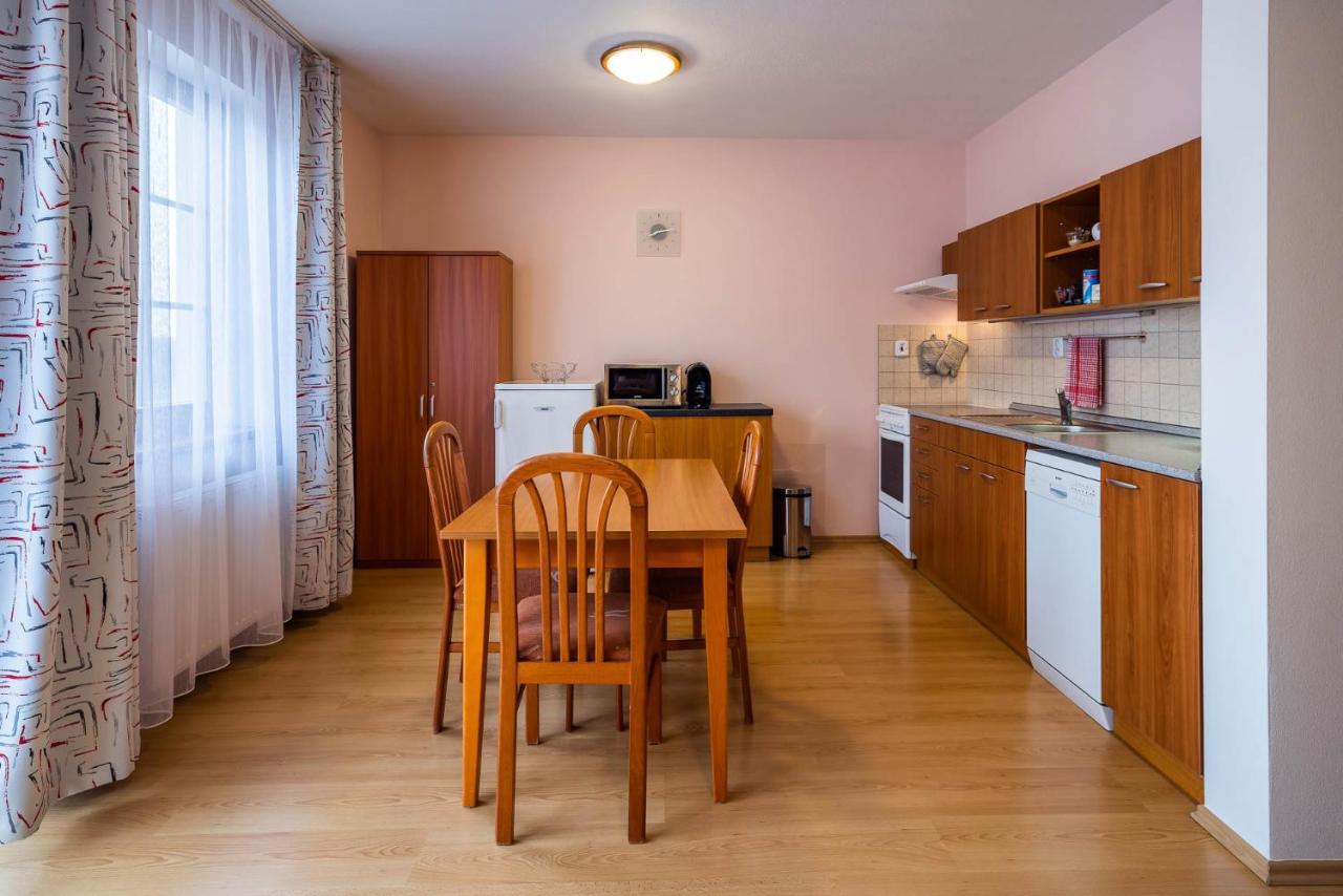 Apartman Eliska Třeboň Exteriör bild